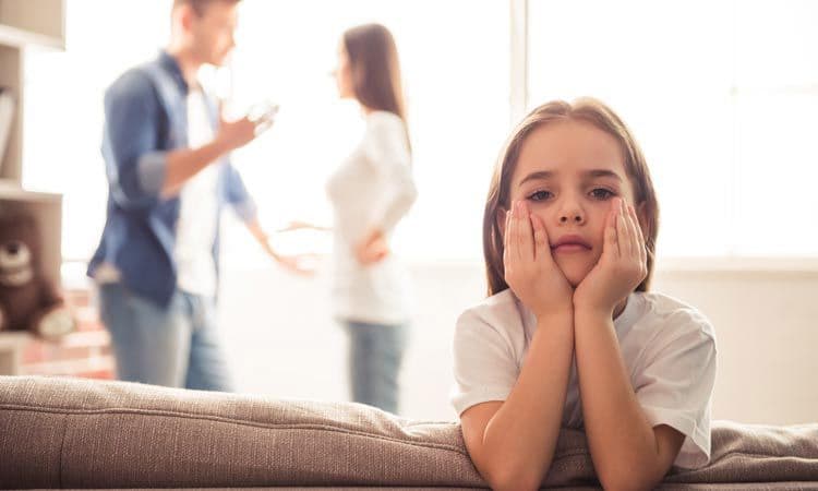 Discutir delante de los chicos: cómo les puede afectar