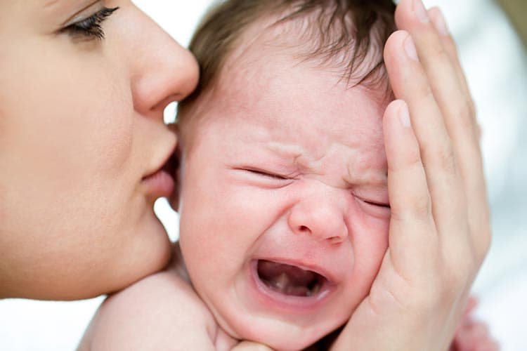 El llanto del bebé: cómo descifrar sus señales para poder calmarlo