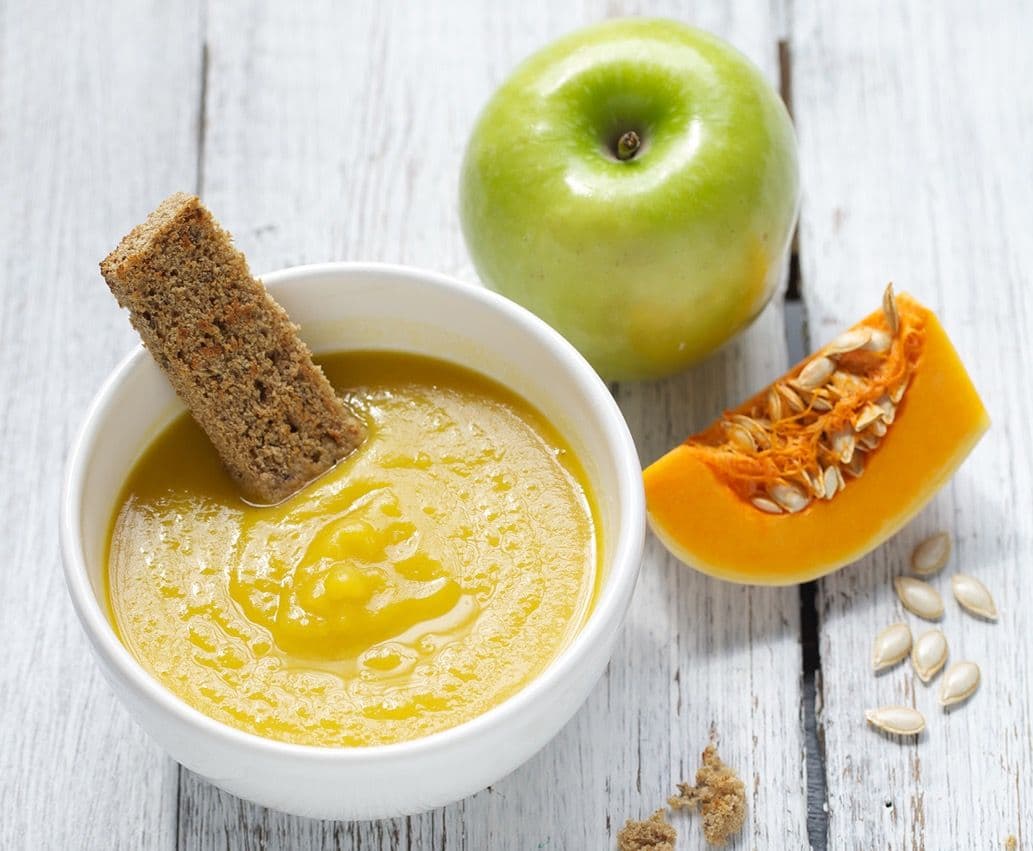 Sopa de calabaza y manzana