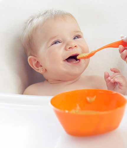 bebé primeros alimentos