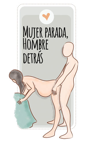 Mujer parada, hombre detrás